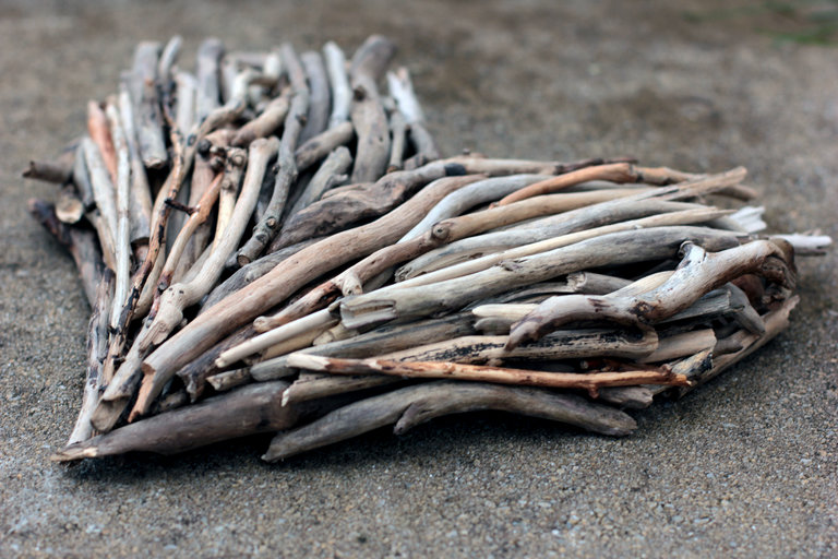 Driftwood Heart - side